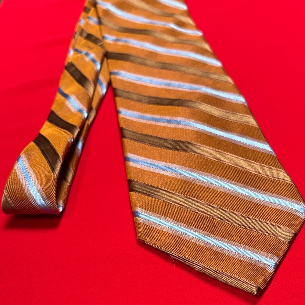 Villa Bugatti silk tie!!
